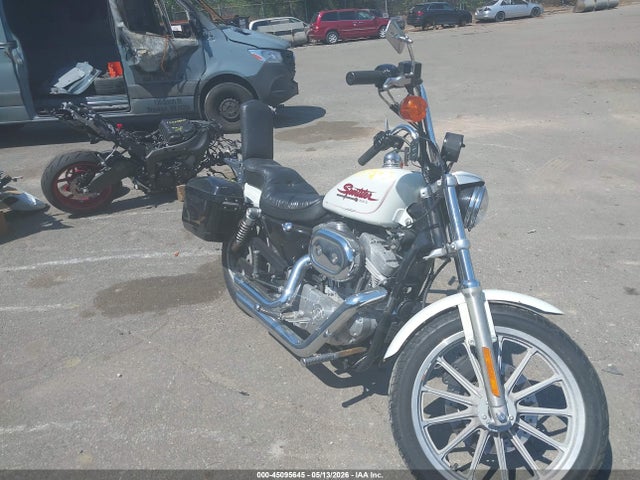 Salvage Harley-Davidson Xl883 Image