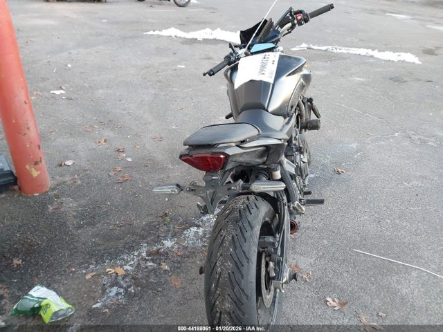 Yamaha Mt07