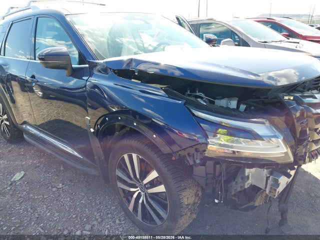 Nissan Pathfinder Platinum 4wd