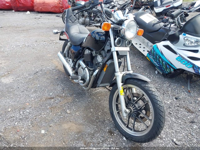 Salvage Honda Vt500 Image