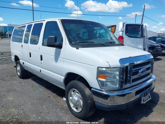 Salvage Ford E-350 Image