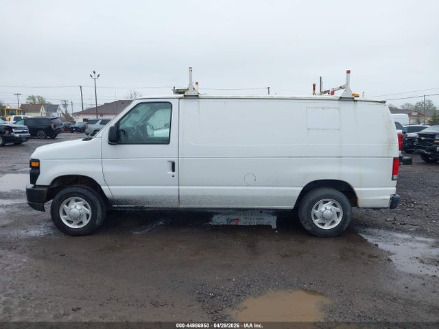 Ford E-150 Commercial