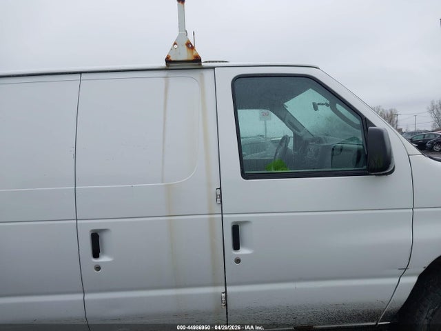 Ford E-150 Commercial
