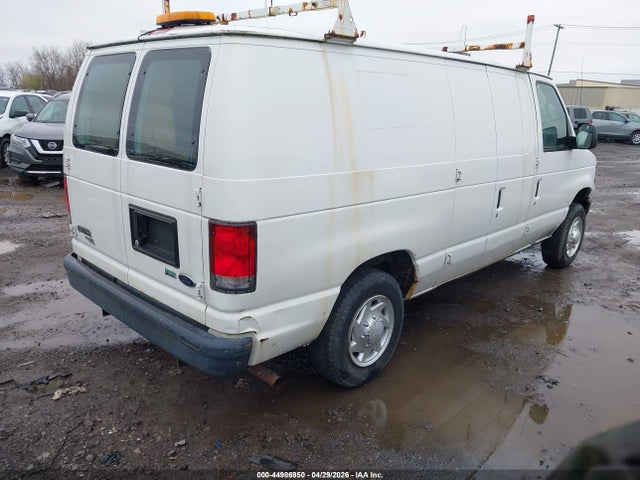 Ford E-150 Commercial