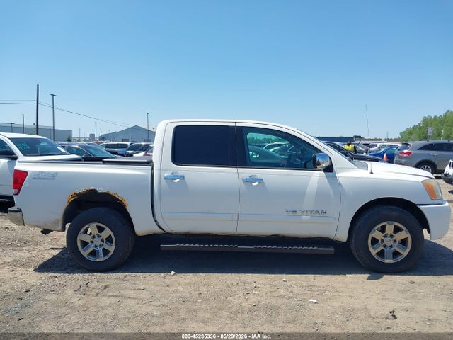 Nissan Titan Se