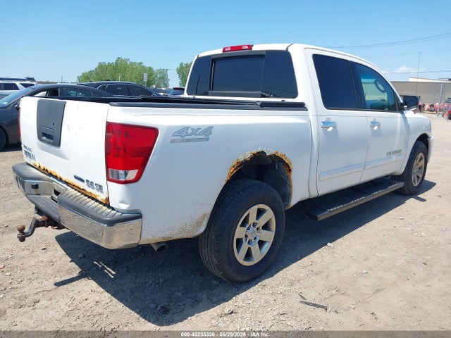 Nissan Titan Se