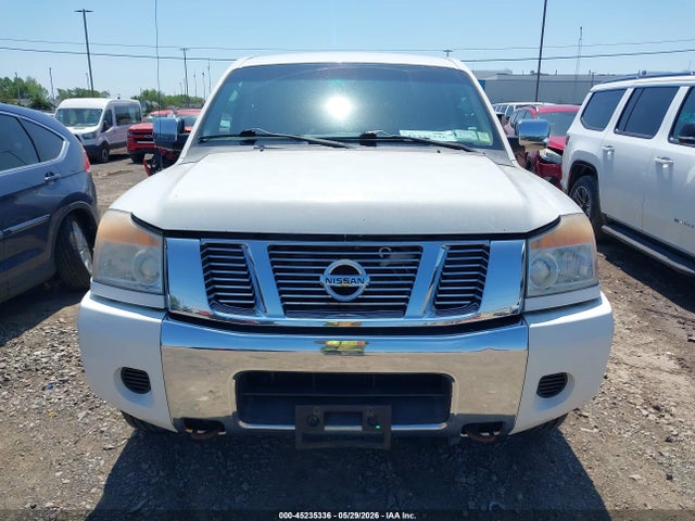Nissan Titan Se