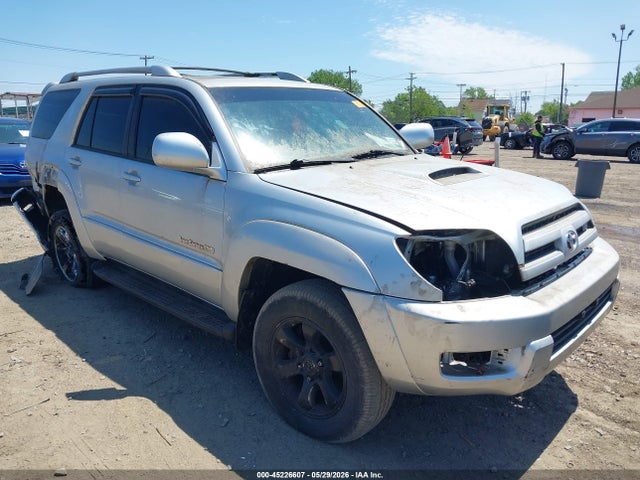 Salvage Toyota 4Runner Image