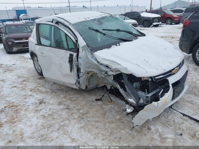 Salvage Chevrolet Trax Image