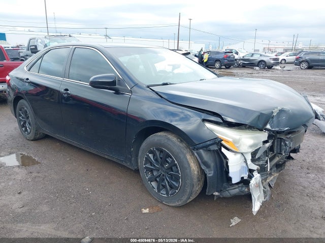 Salvage Toyota Camry Image