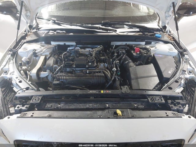 Volvo S60 B5 Plus Dark Theme