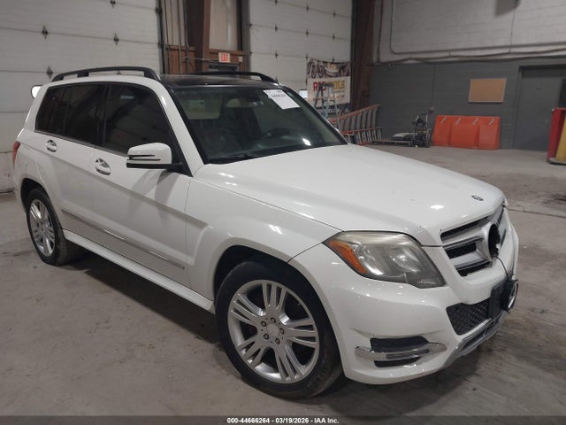 Salvage Mercedes-Benz GLK Image
