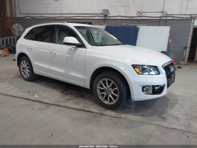 Salvage Audi Q5 Image