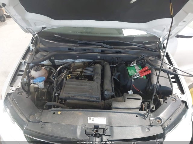 Volkswagen Jetta 1.4t S