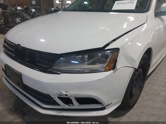 Volkswagen Jetta 1.4t S