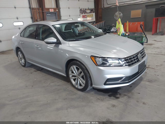 Salvage Volkswagen Passat Image