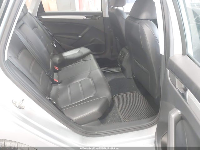 Volkswagen Passat 2.0t Wolfsburg Edition