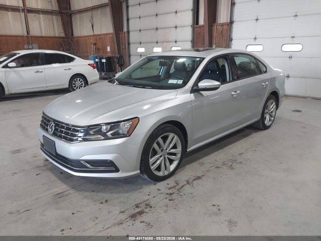 Volkswagen Passat 2.0t Wolfsburg Edition