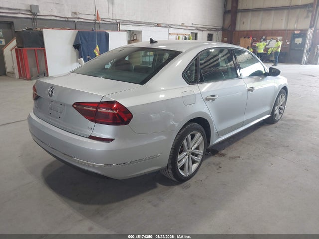 Volkswagen Passat 2.0t Wolfsburg Edition