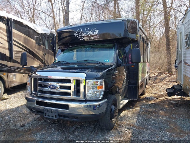 Ford Bus E-350 Cutaway