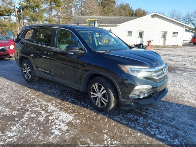 Salvage Honda Pilot Image