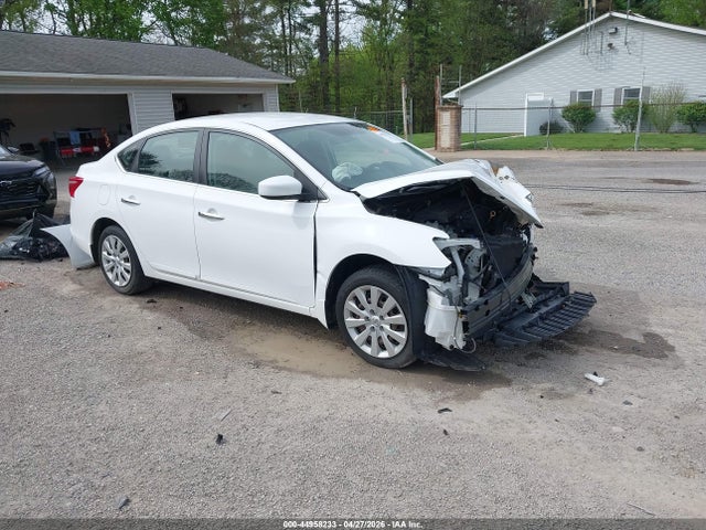 Salvage Nissan Sentra Image