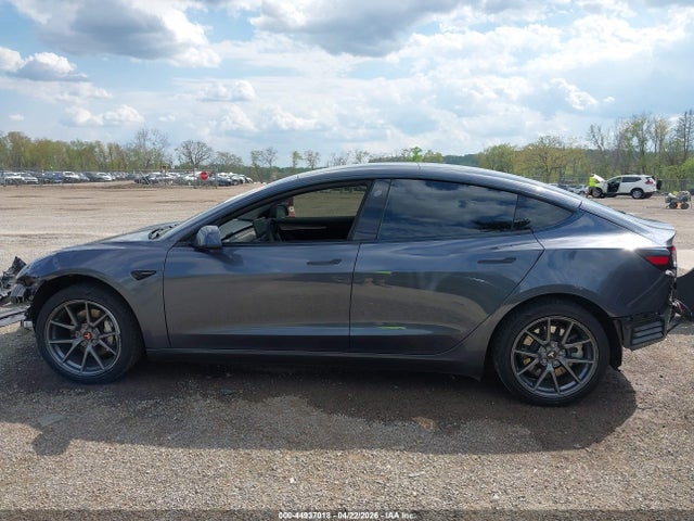 Tesla Model 3 Rear-wheel Drive