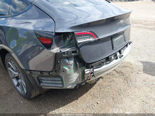 Tesla Model 3 Rear-wheel Drive