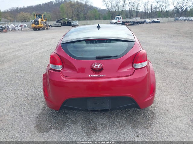 Hyundai VELOSTER