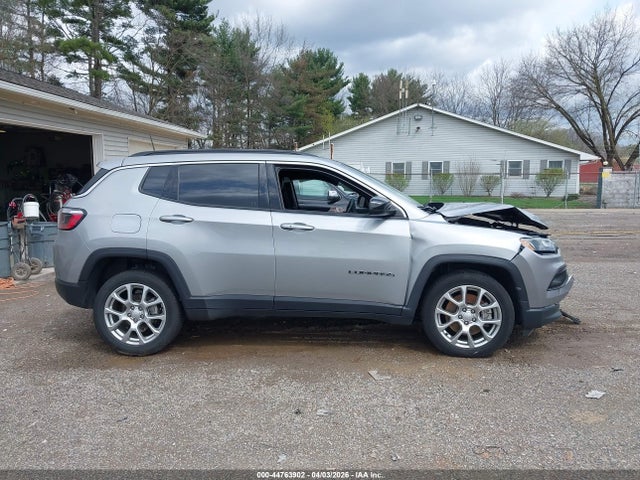 Jeep Compass Latitude Lux Fwd