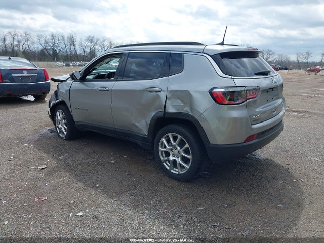 Jeep Compass Latitude Lux Fwd