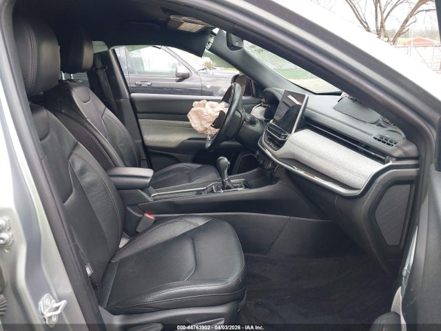 Jeep Compass Latitude Lux Fwd