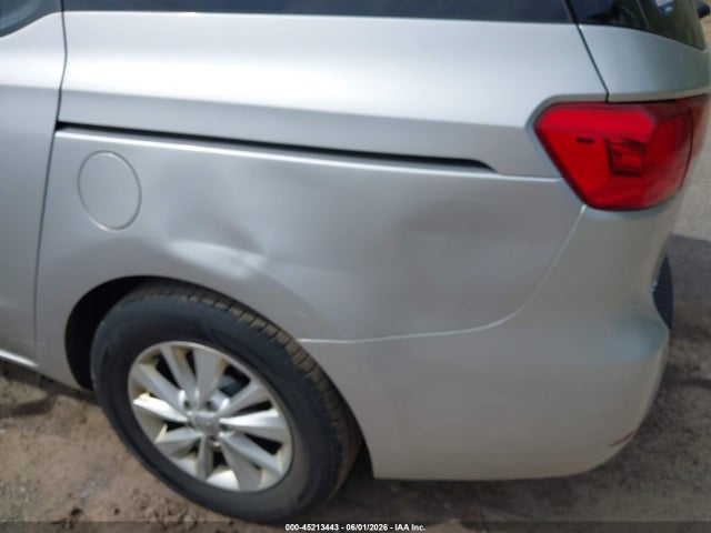 Kia Sedona Lx