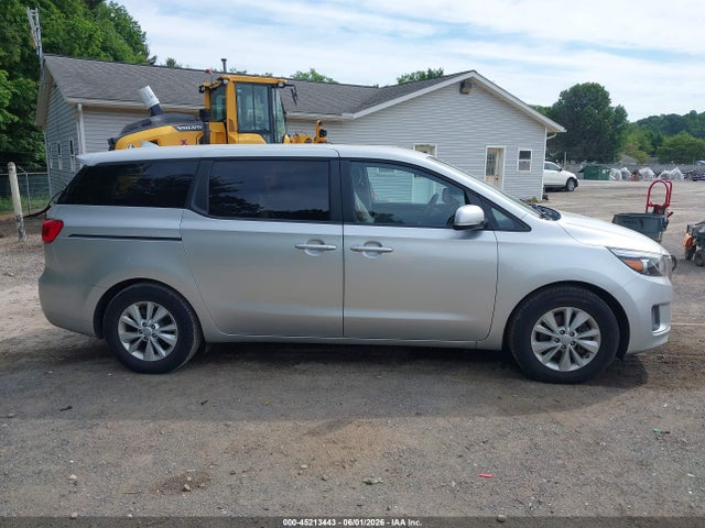 Kia Sedona Lx
