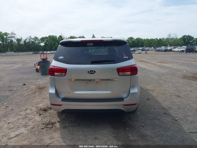 Kia Sedona Lx