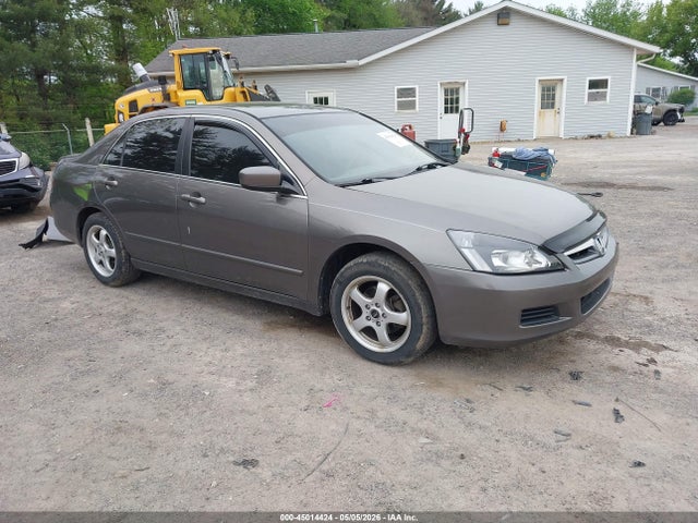 Salvage Honda Accord Image