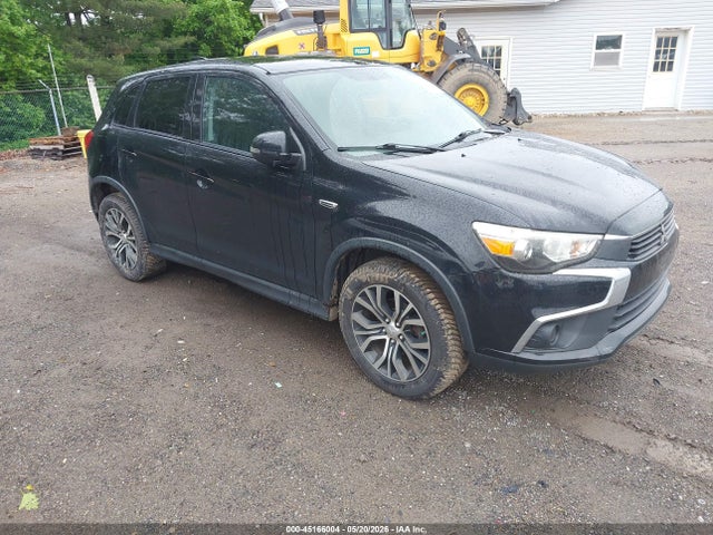 Salvage Mitsubishi Outlander Image