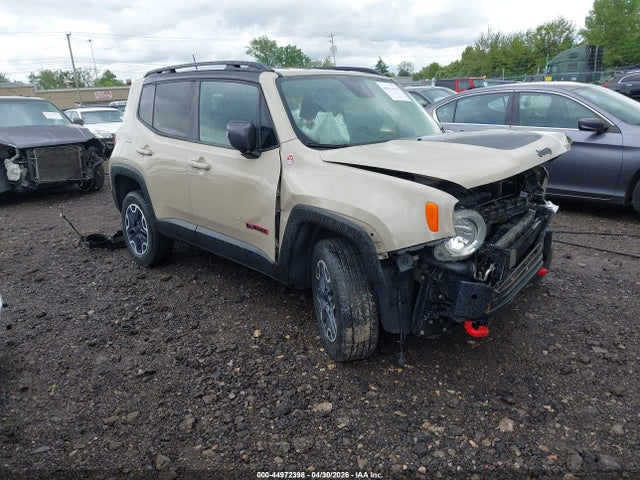 Salvage Jeep Renegade Image