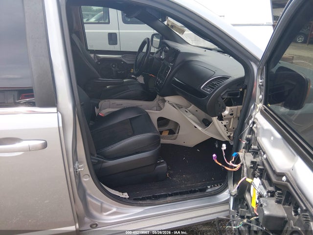 Dodge Grand Caravan Sxt