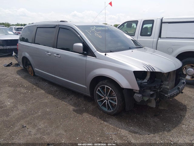 Salvage Dodge Grand Caravan Image