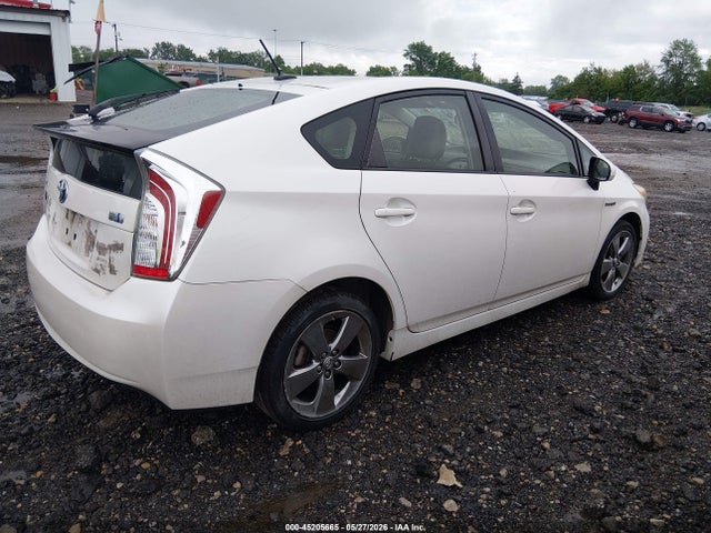 Toyota Prius Three Se
