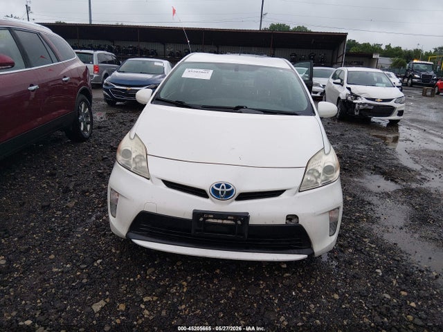 Toyota Prius Three Se