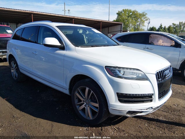 Salvage Audi Q7 Image