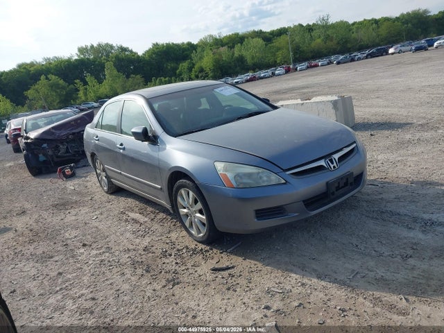 Salvage Honda Accord Image