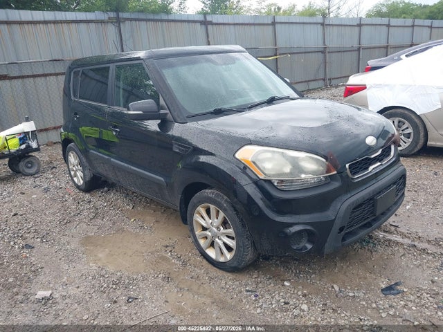 Salvage Kia Soul Image