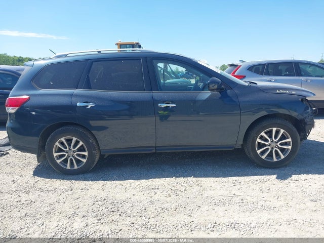 Nissan Pathfinder S