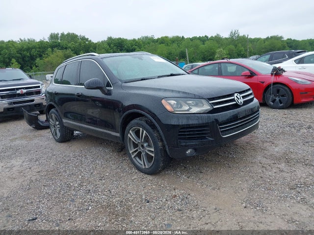 Salvage Volkswagen Touareg Image