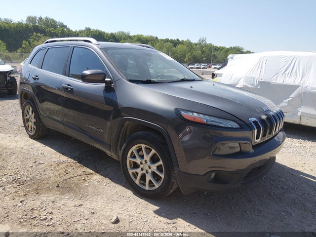 Salvage Jeep Cherokee Image