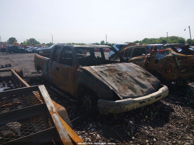 Salvage Chevrolet Silverado 2500 Image