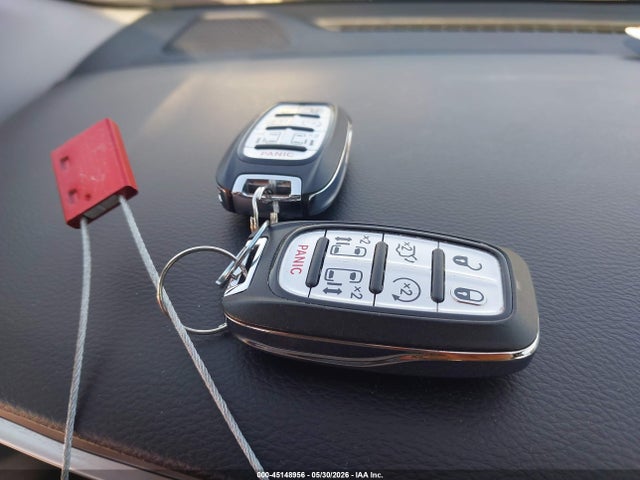 Chrysler Pacifica Touring L Plus
